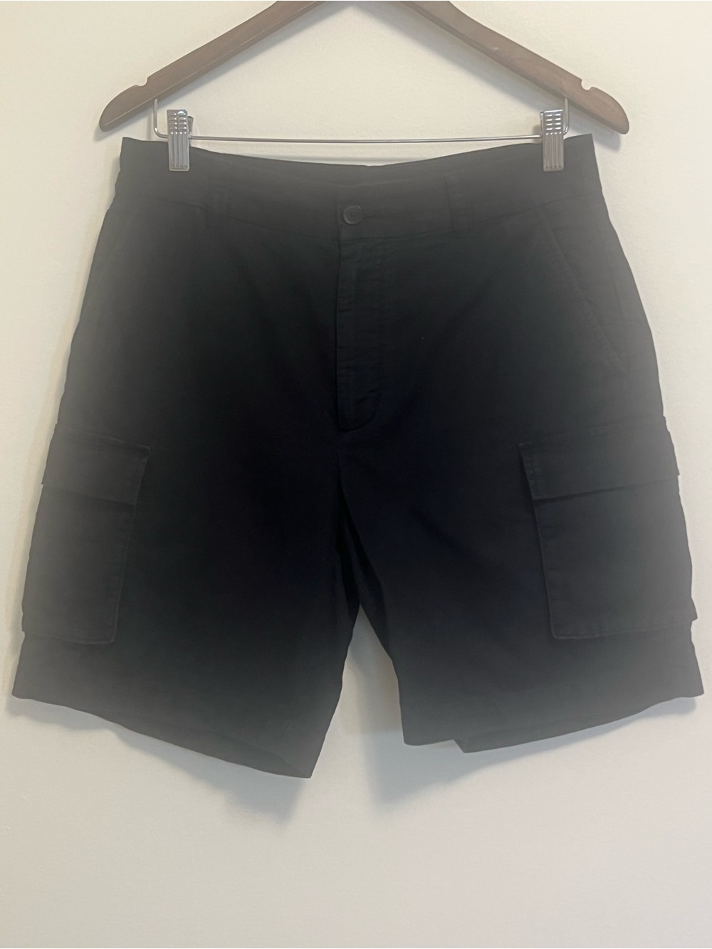OAK + FORT Black Cargo Shorts with Side Pockets